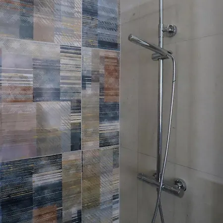 Le Nespole 招待所 圣贝内代托-德尔特龙托